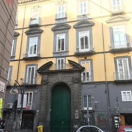 Appartement Mansarda Bellini Napels