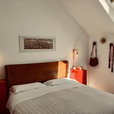 Mansarda Bellini Apartment Naples